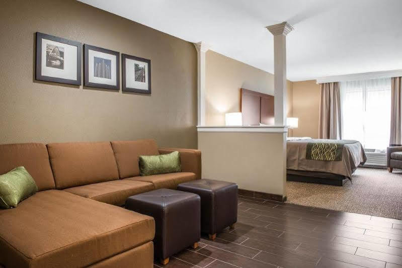 Comfort Inn & Suites Pittsburgh Exteriör bild